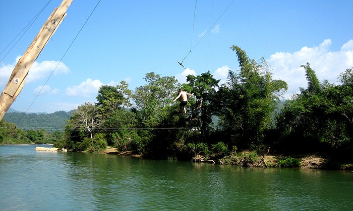 Laos1