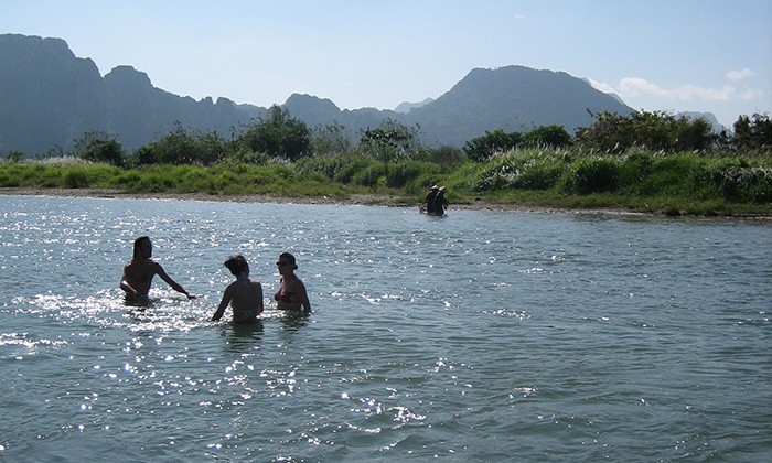 Laos2